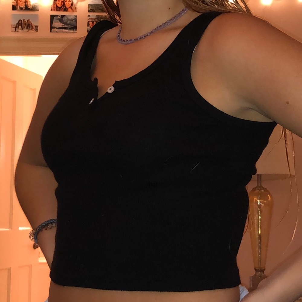 Black two button tank
